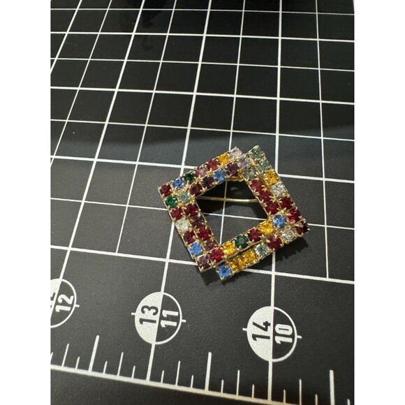 Vintage Square Rhinestone Brooch Pin - Retro Sparkle & Bling for Your Boring Jac - Picture 4 of 4